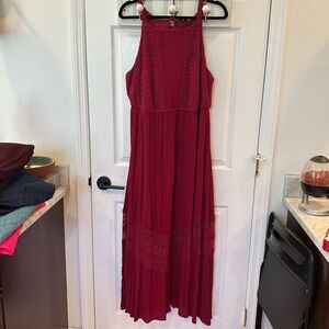 EUC Beautiful Torrid Dress with Lace Details